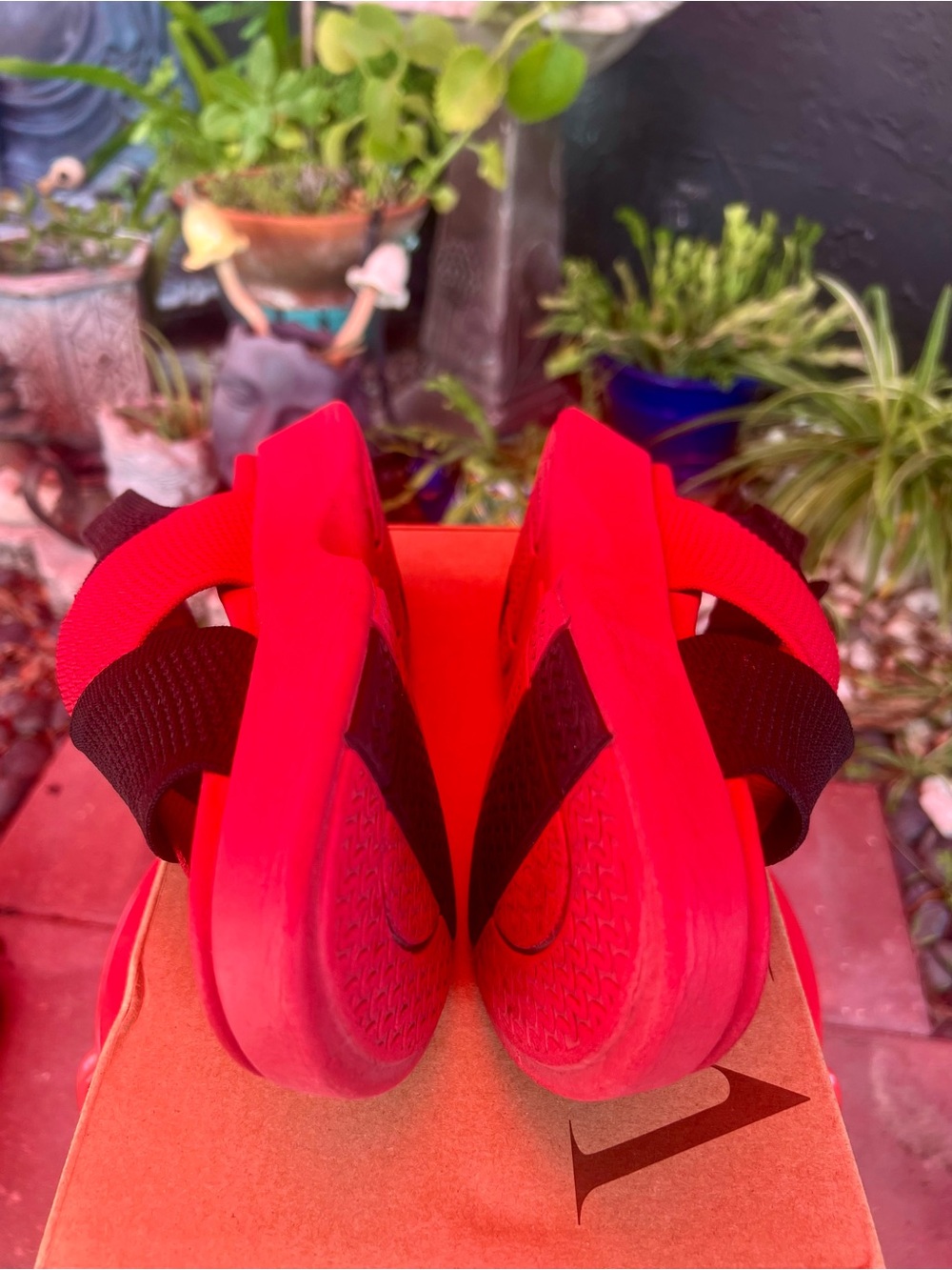 VIVAIA Red/Black Elastic Back Strap Walker Sandals (Kara 2.0) Women’s Size 9 - Picture 4 of 9